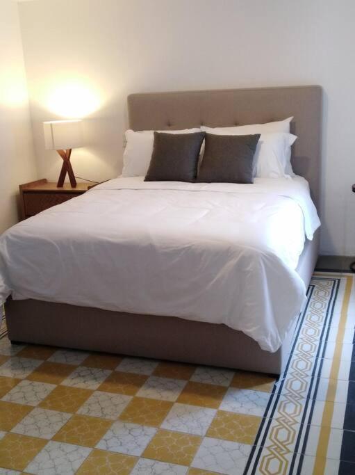 Casa Monarcas - Josefina