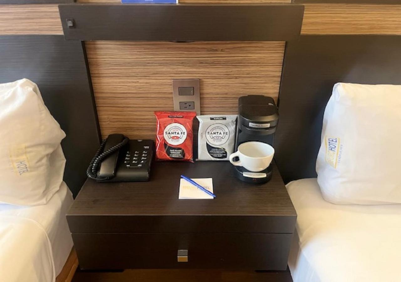 Ibeurohotel Expo - A Lado Del Centro De Convenciones 3*