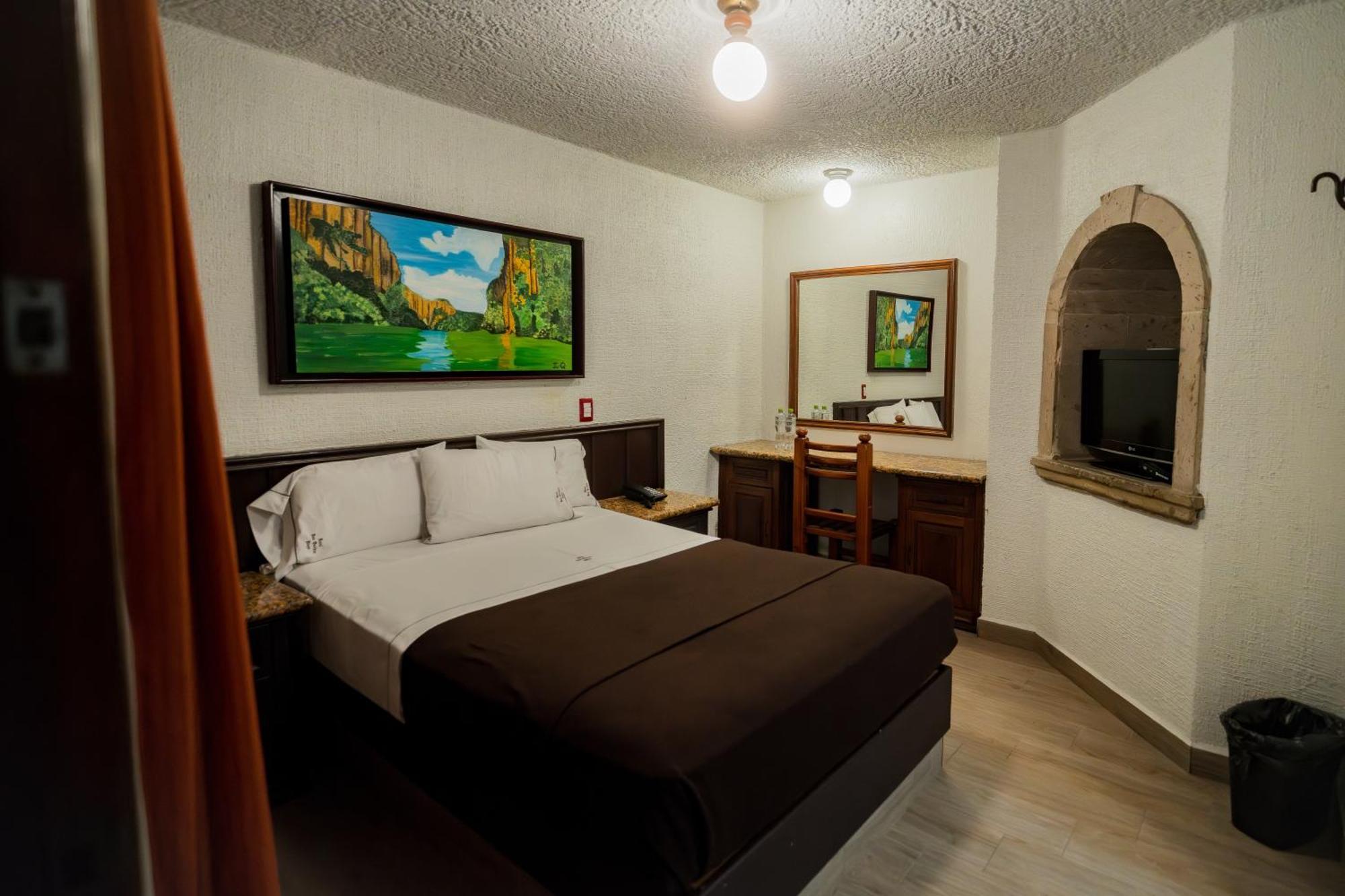 Don Quijote Plaza - Centro Historico 3*