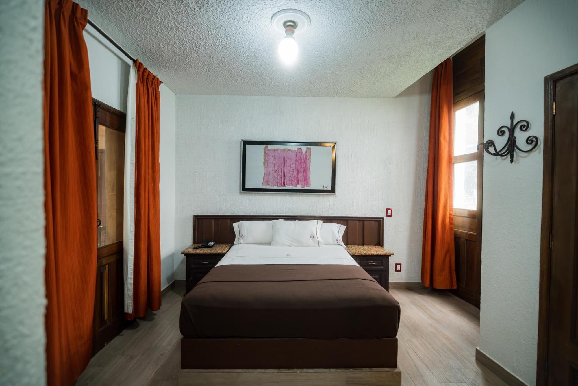 Don Quijote Plaza - Centro Historico 3*