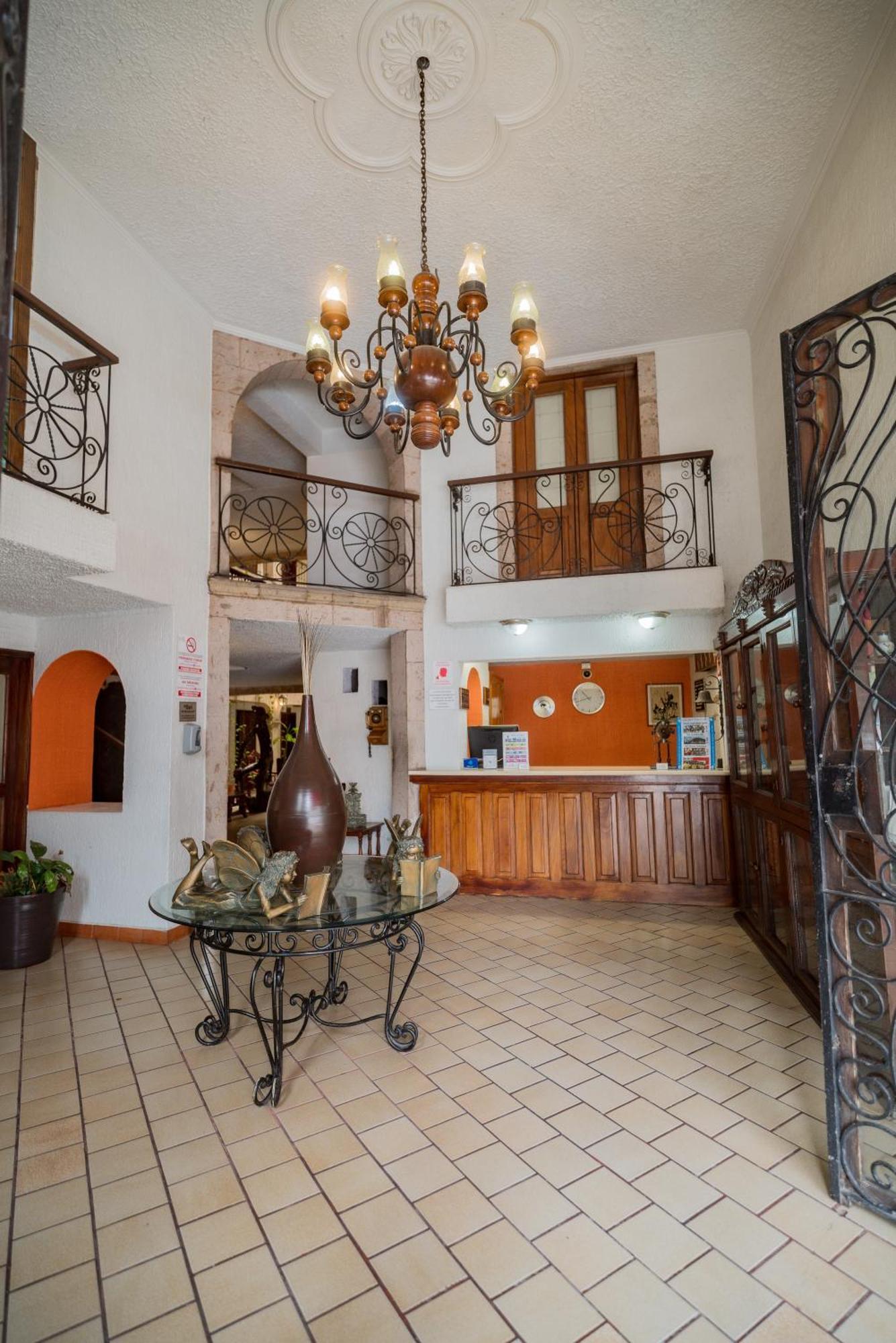 Don Quijote Plaza - Centro Historico Hotel 3*