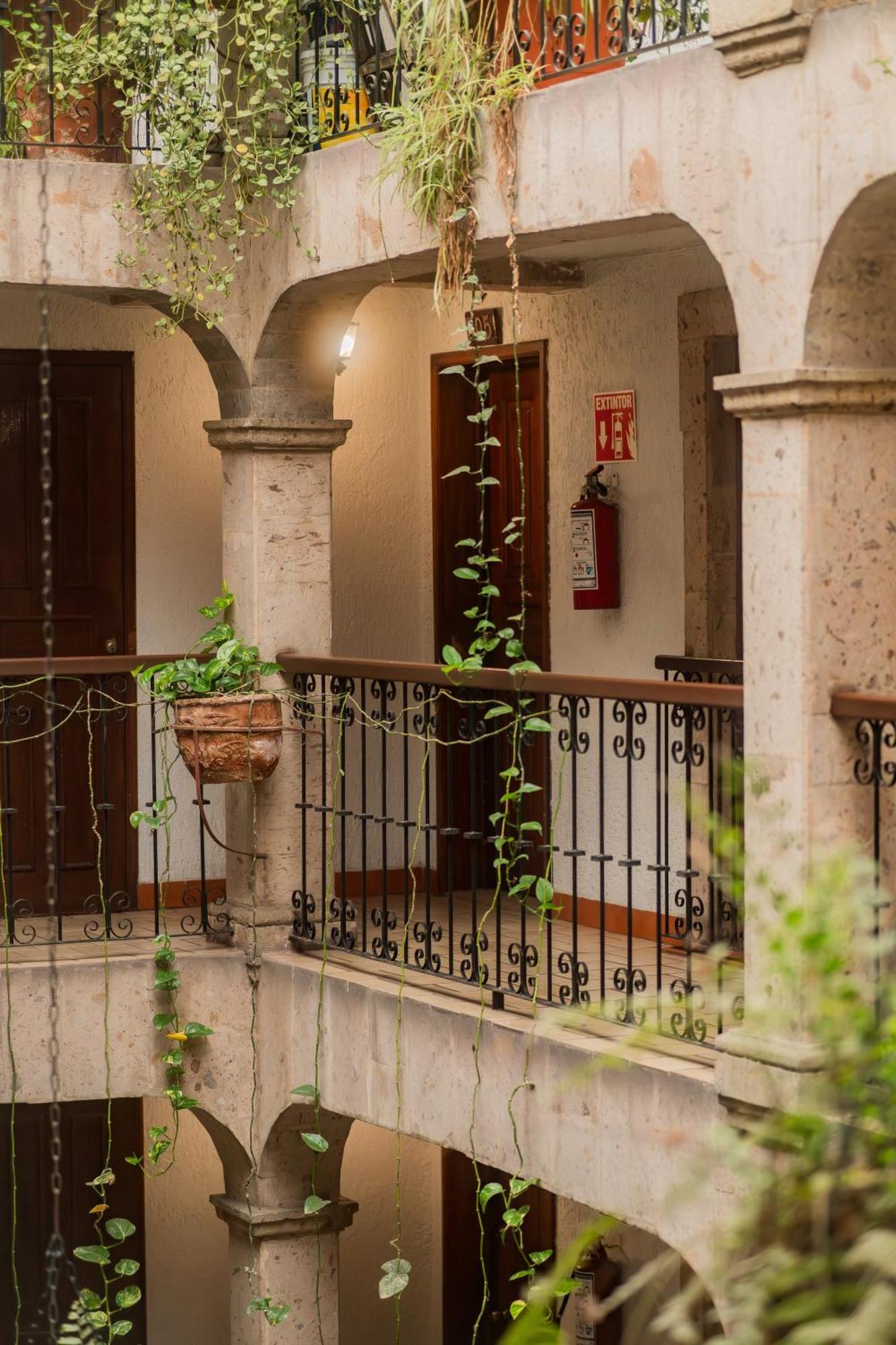 Hotel Don Quijote Plaza - Centro Historico 3*