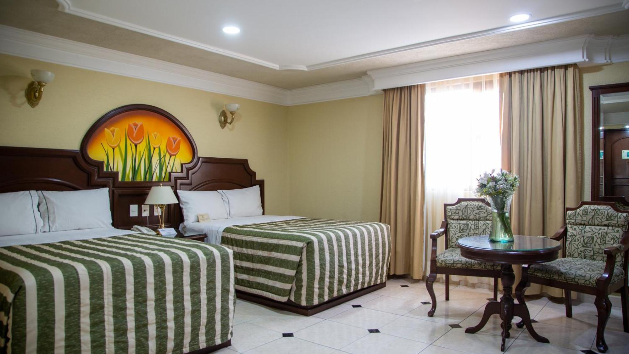 Casino Plaza Hotel 4*