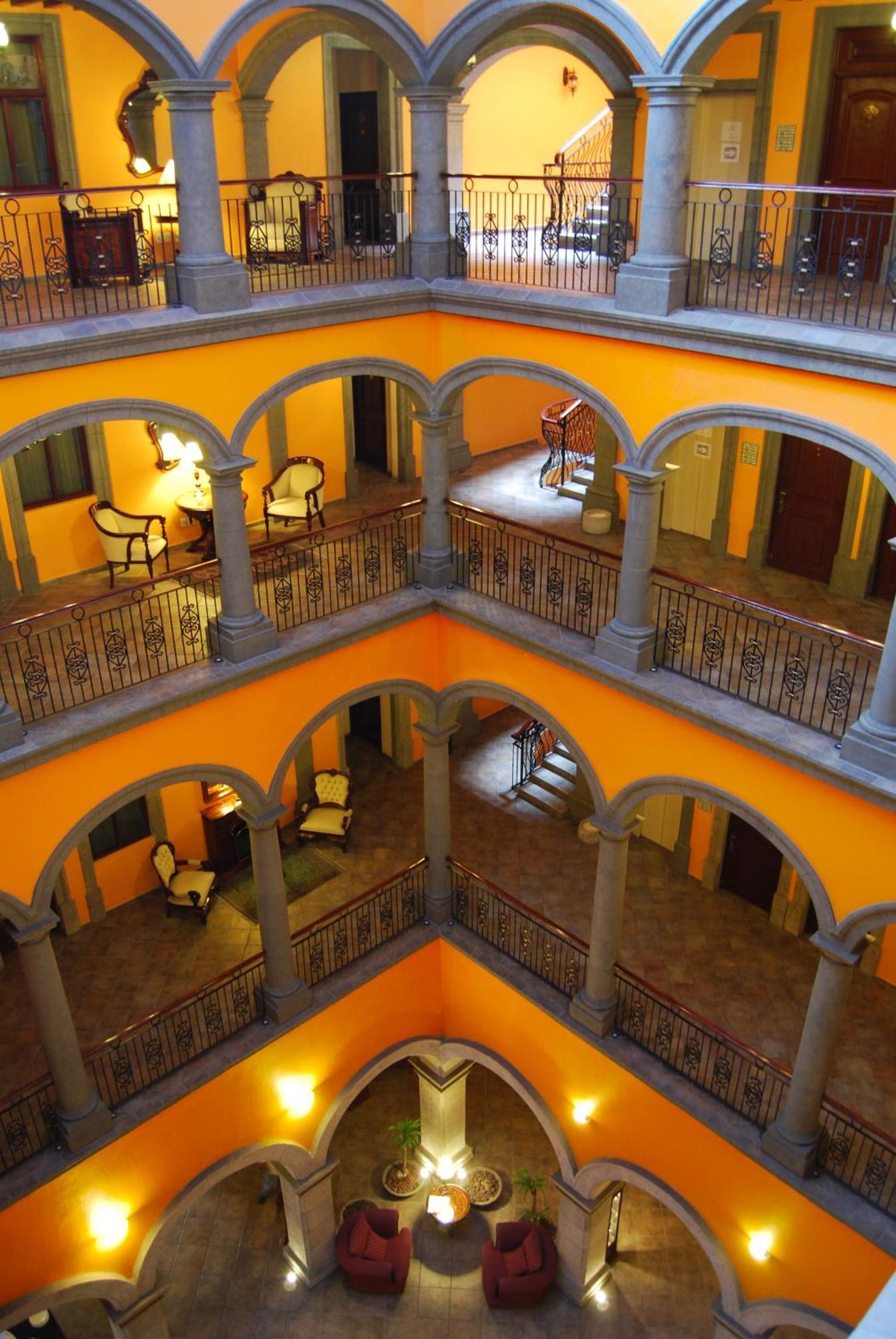 Morales Historical & Colonial Downtown Core Hotel