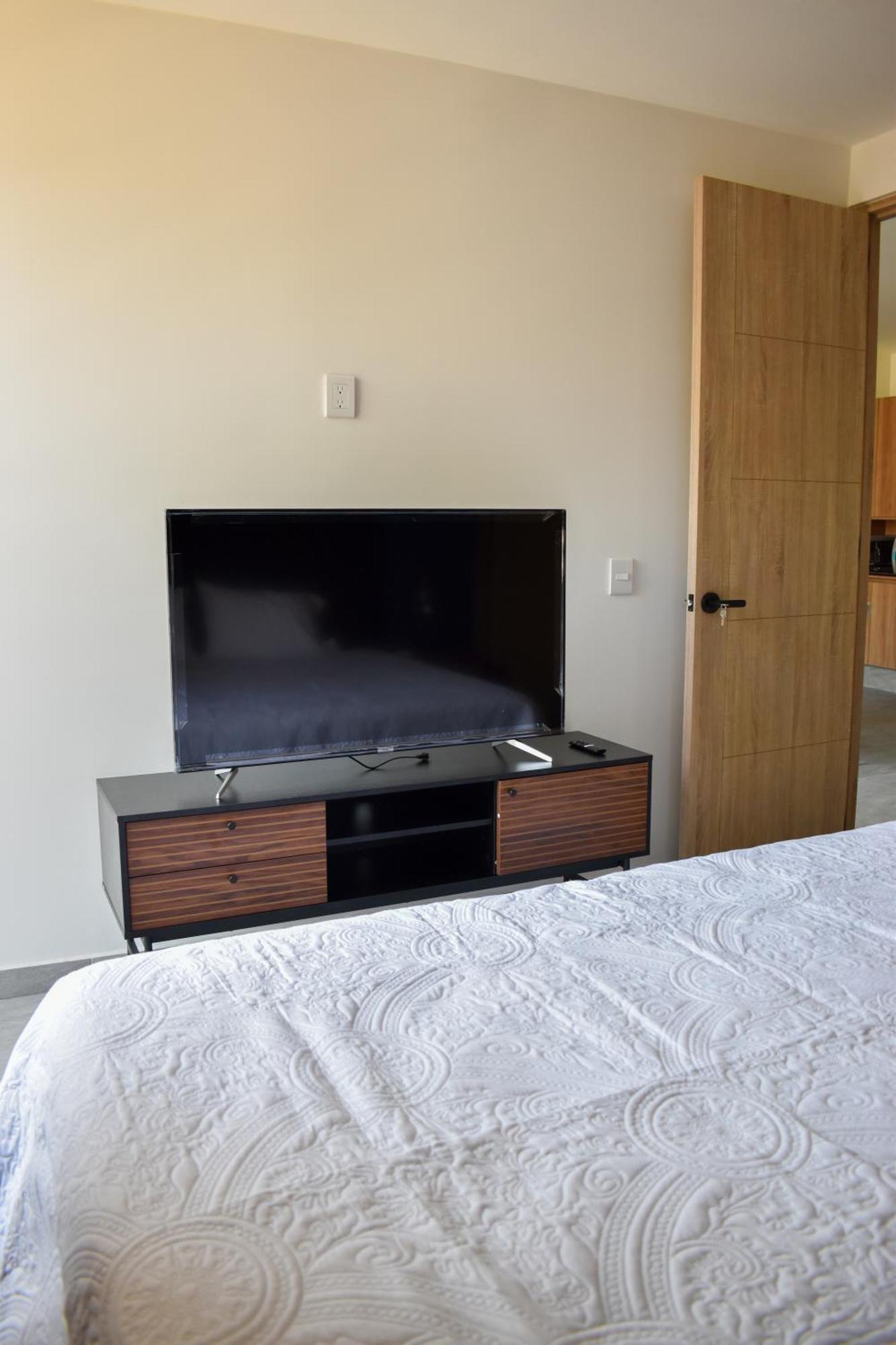Centrico Departamento Con Rooftop Y Vistas En Zapopan Apartamento *
