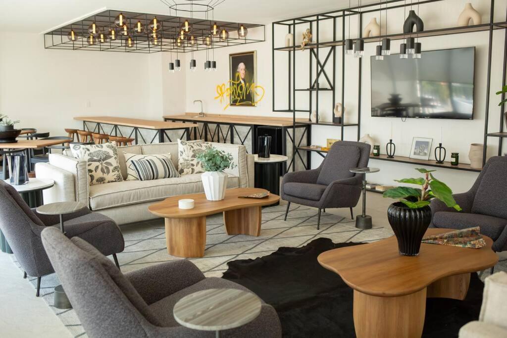 Mrw Modern 2 Bedroom Inara Apartment Guadalajara
