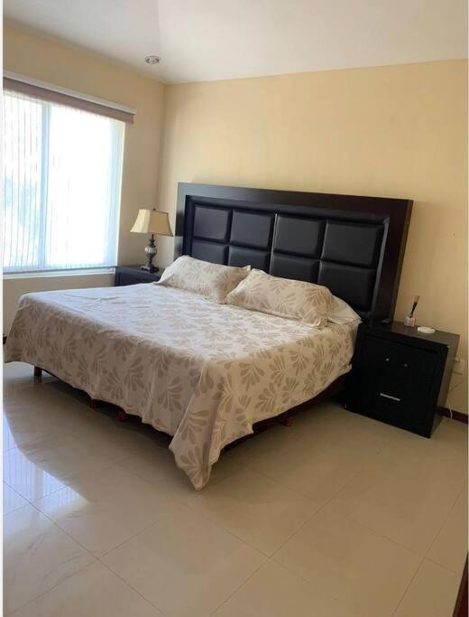 Сasa de vacaciones Casa Jardin Real Guadalajara