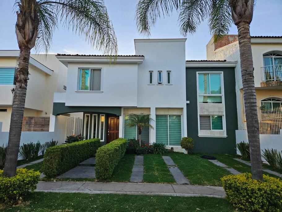 Сasa de vacaciones Casa Jardin Real Guadalajara