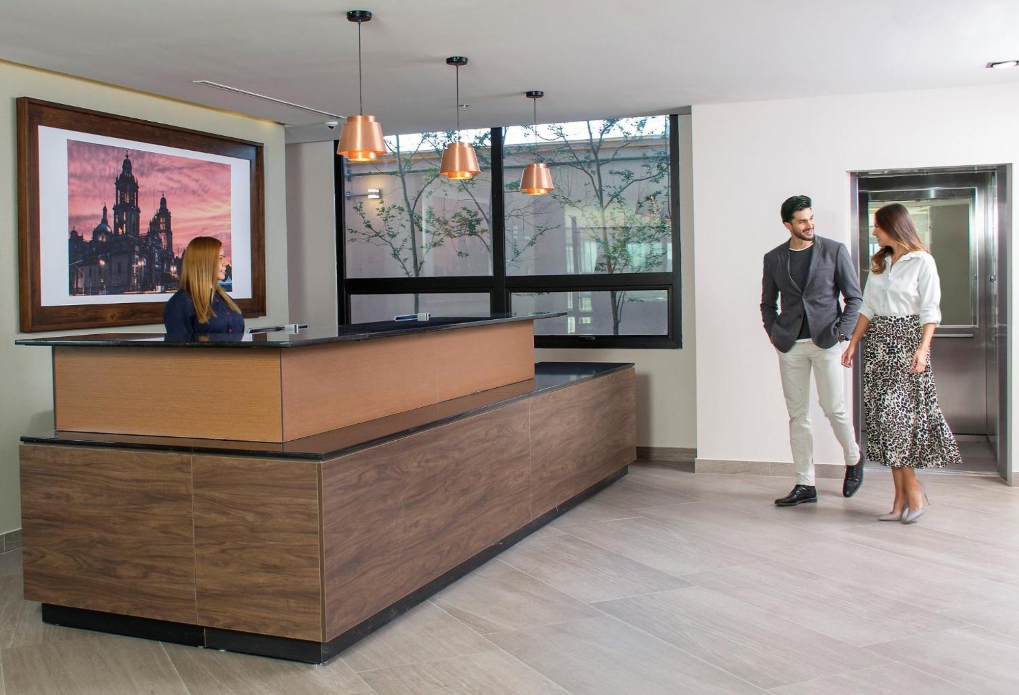 Hotel Staybridge - Novena By Ihg