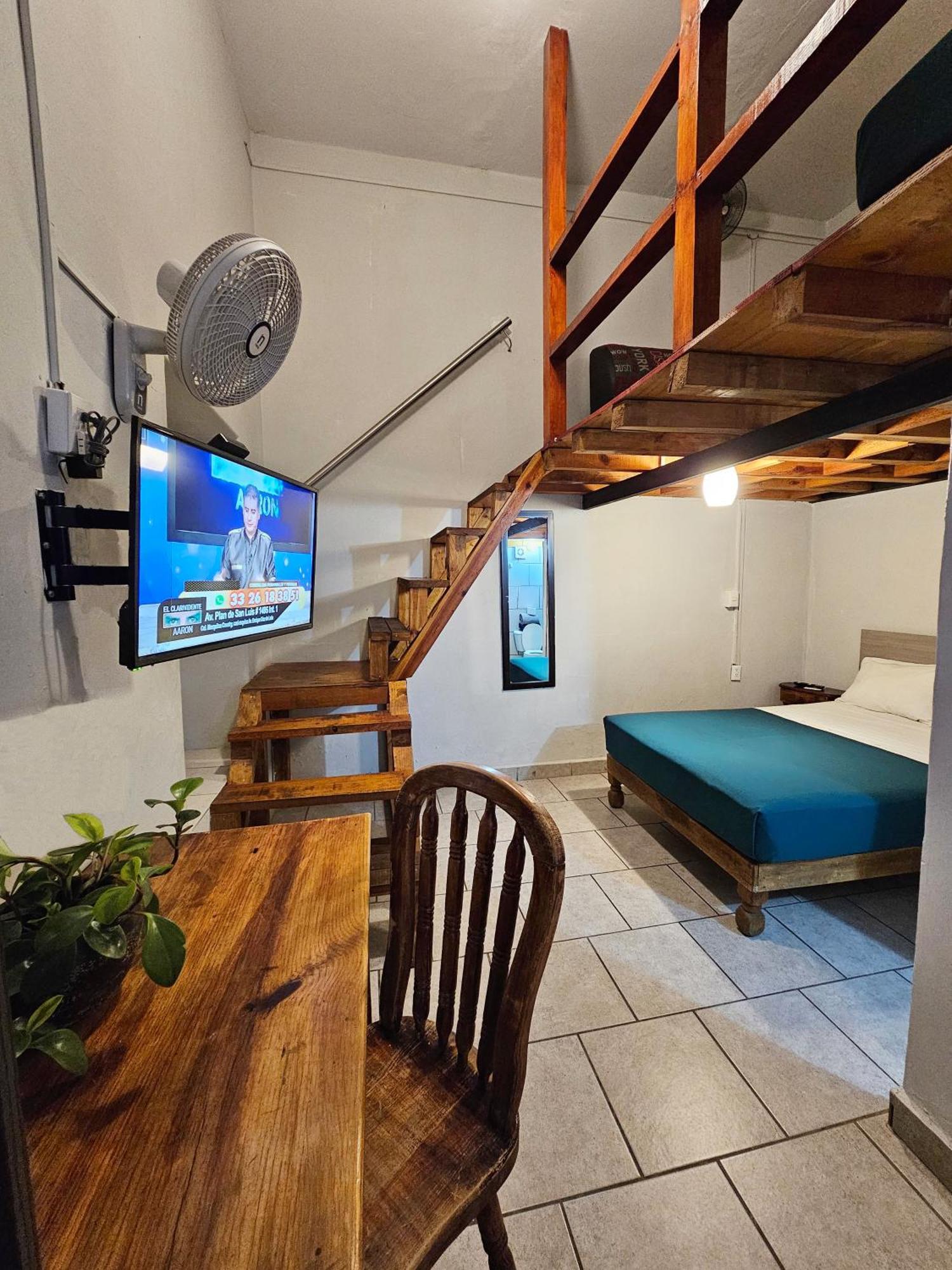 Del Refugio Hotel 2*