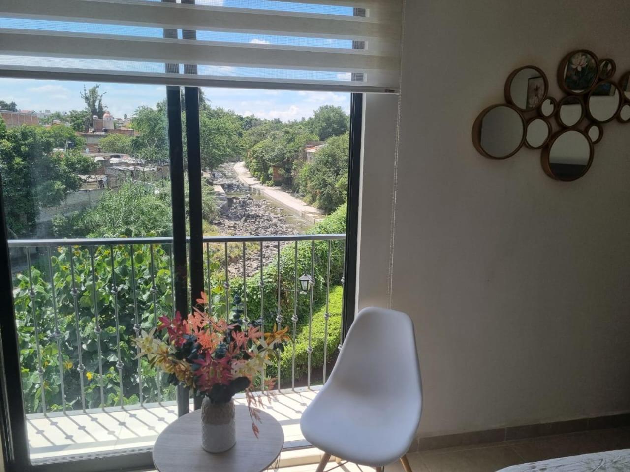Apartamento Confortable Espacio En Zapopan *