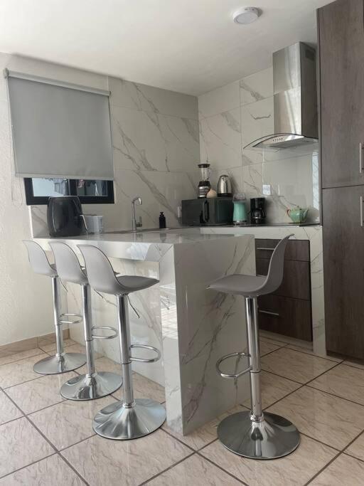 Сasa de vacaciones Super Ubicada Casa Al Sur Cerca Iteso Uvm Hp Colon Centro Sur Jose Cuervo *
