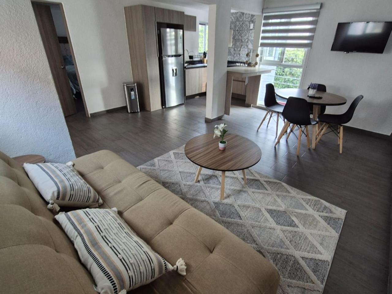 Departamento En Paseos Del Sol, Zapopan Con Amplia Recamara Guadalajara