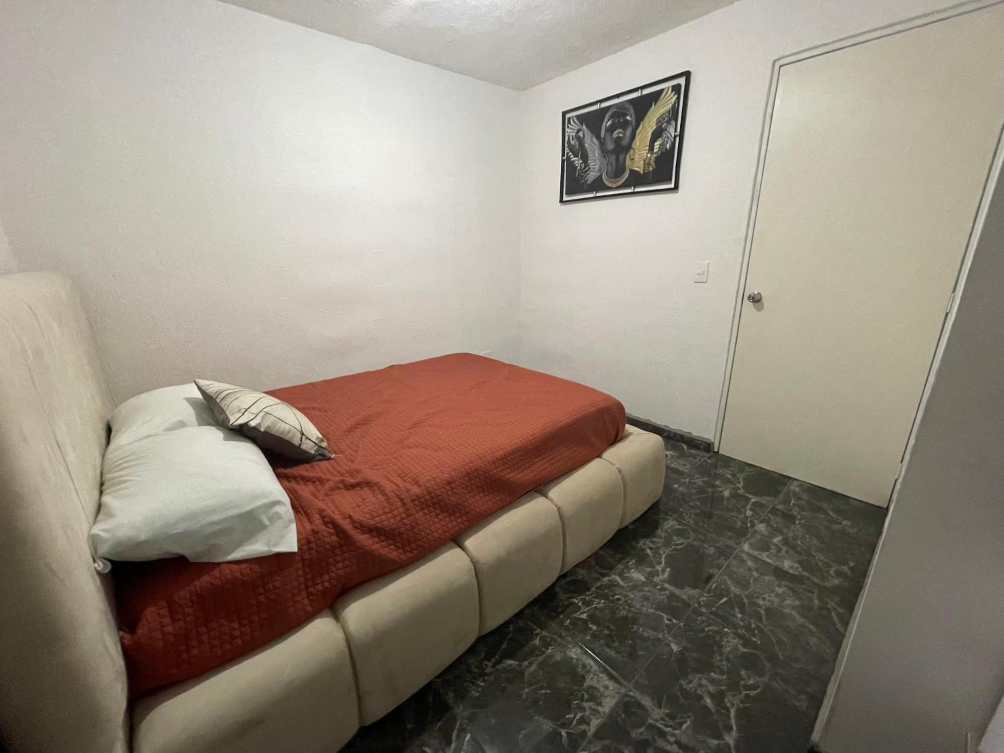 Habitación en casa particular Luna House Guadalajara