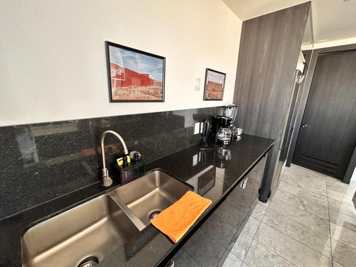 Spectacular Ph, Swimming Pool, Gym, View *