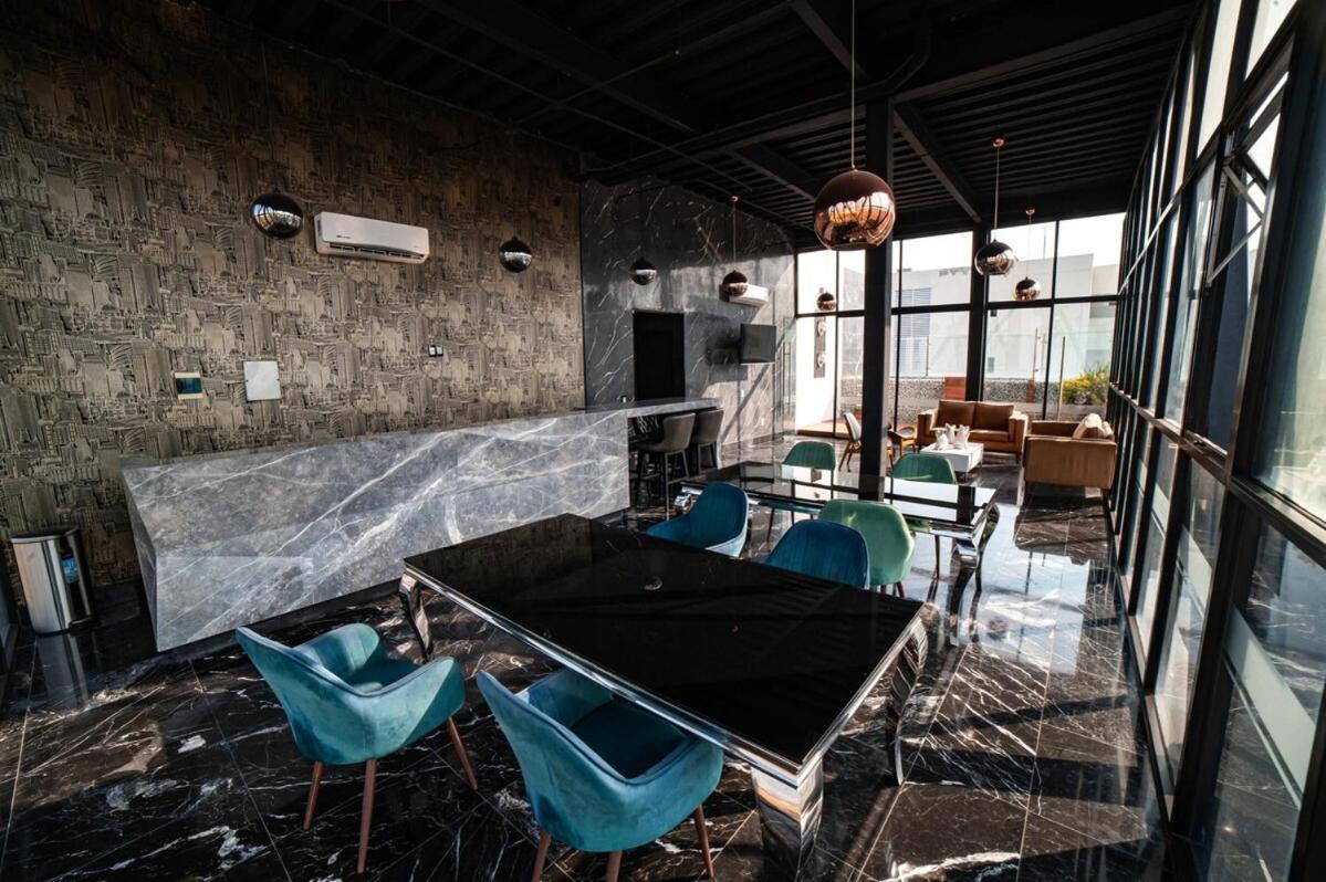 Spectacular Ph, Swimming Pool, Gym, View *