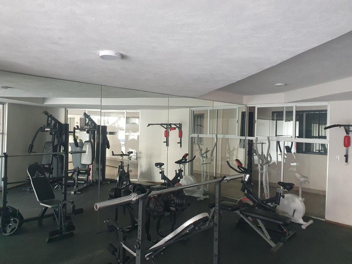 Apartamento Centrico, Con Alberca Y Estacionamiento Guadalajara