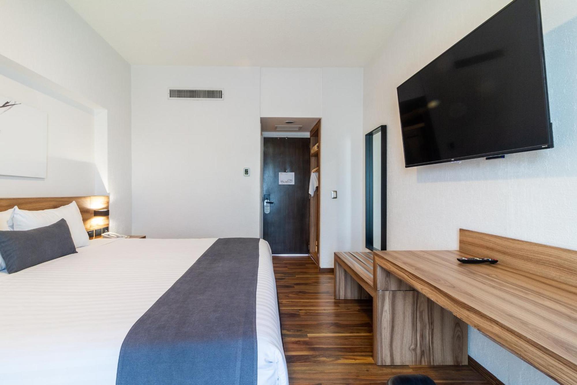 Meson Ejecutivo Hotel 4*