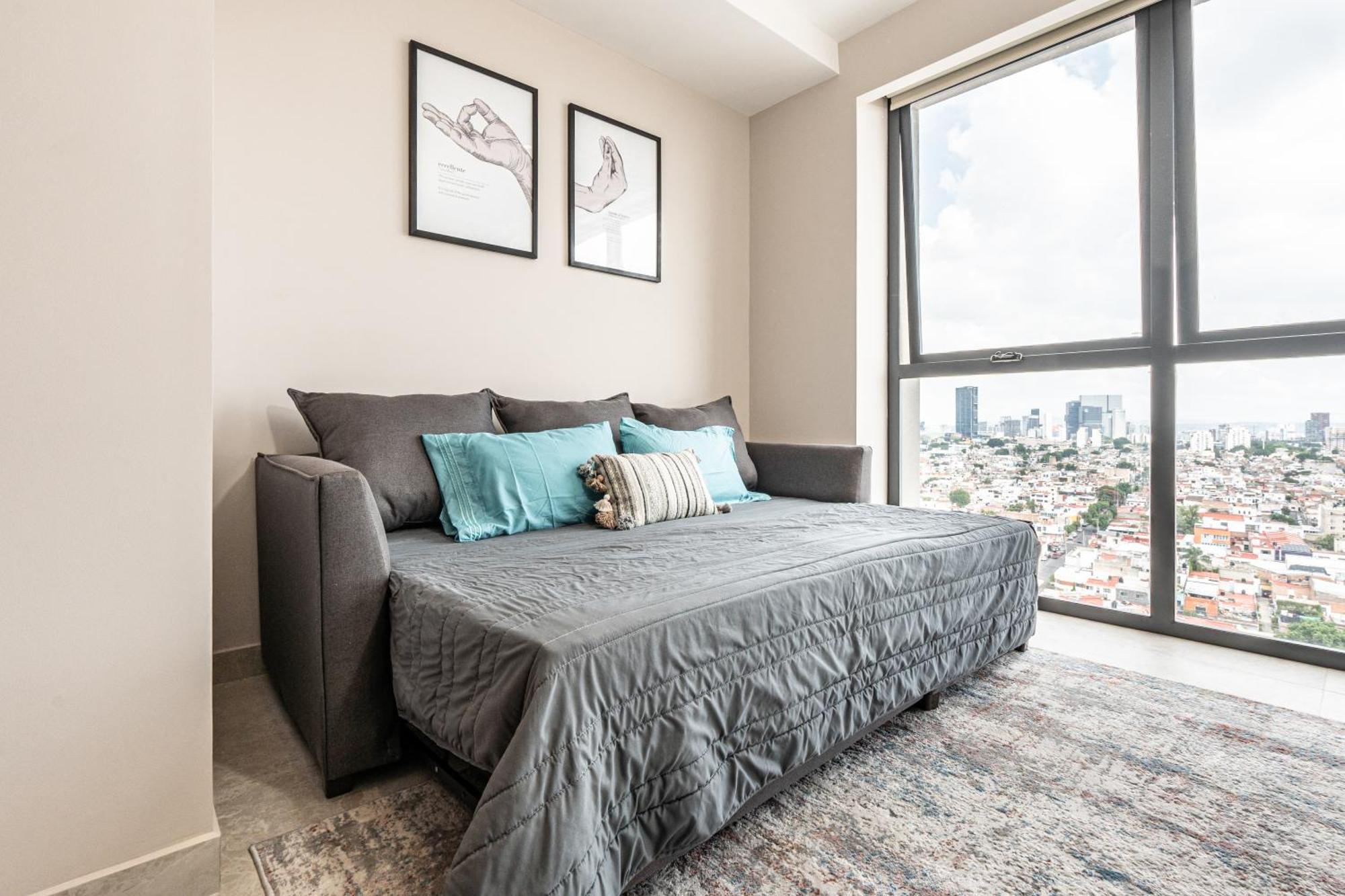 Luxury And Comfort In Gaudalajara 10 Minutes Away From Expo Guadalajara