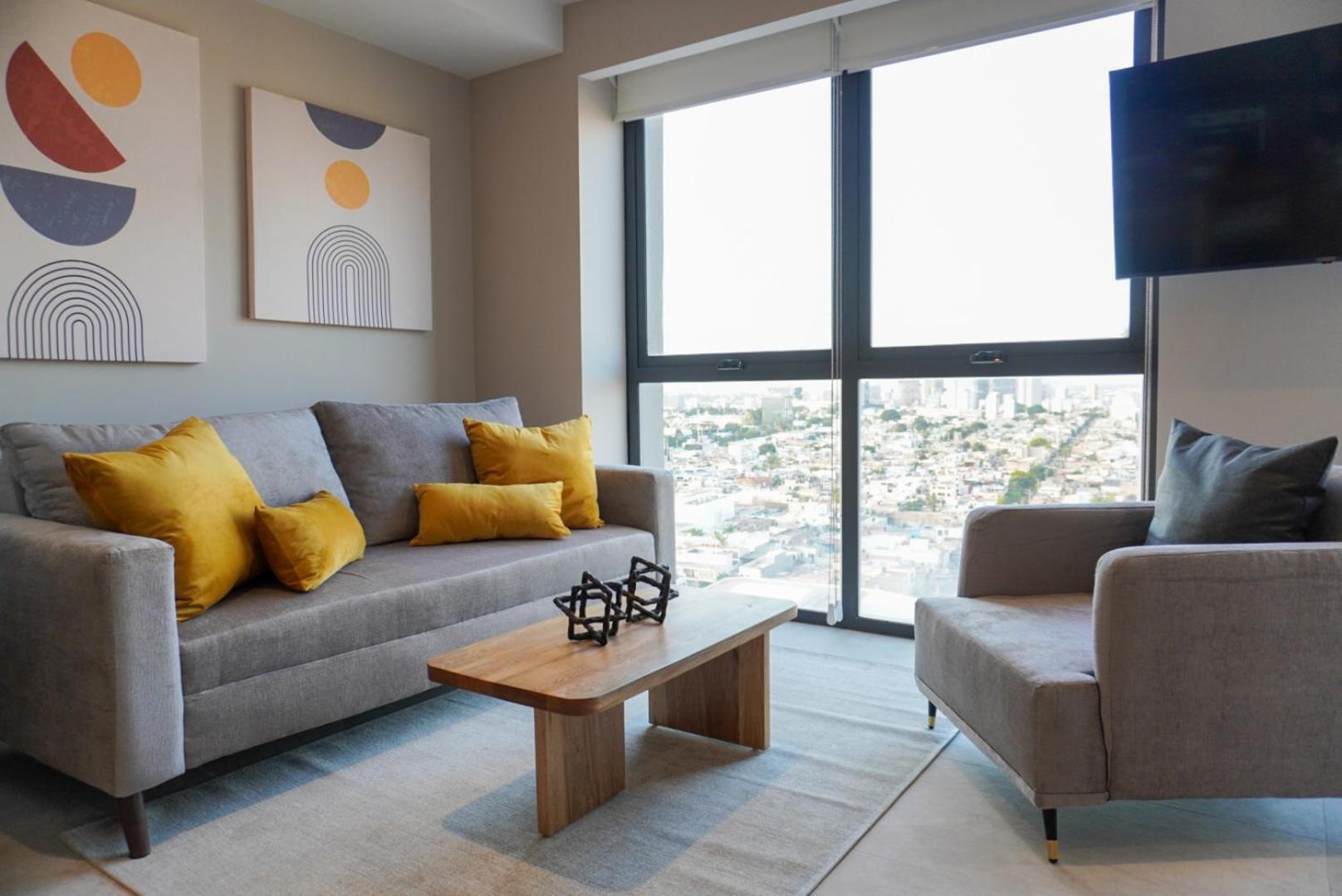 Luxury And Comfort In Gaudalajara 10 Minutes Away From Expo * Guadalajara