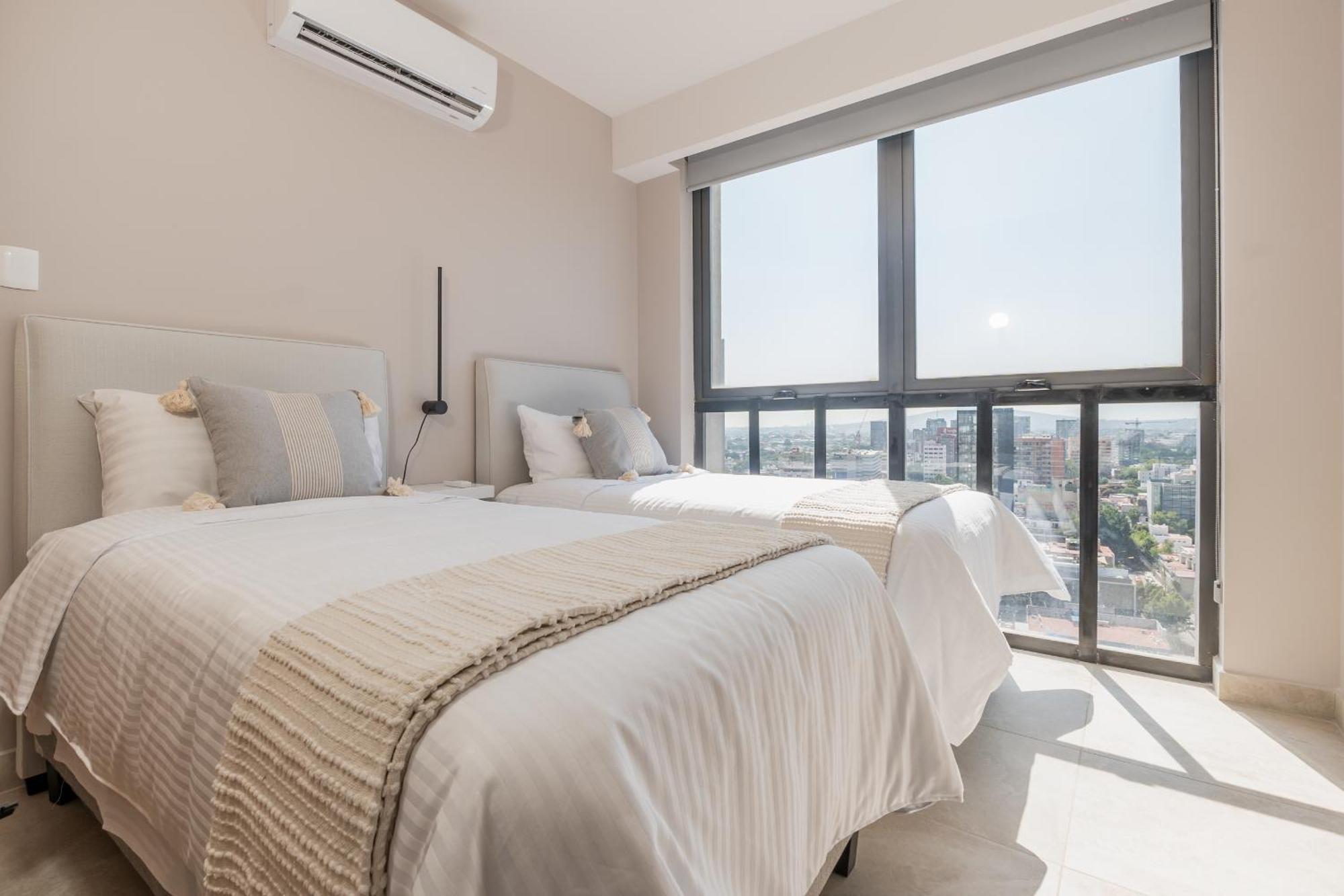 Luxury And Comfort In Gaudalajara 10 Minutes Away From Expo Apartamento