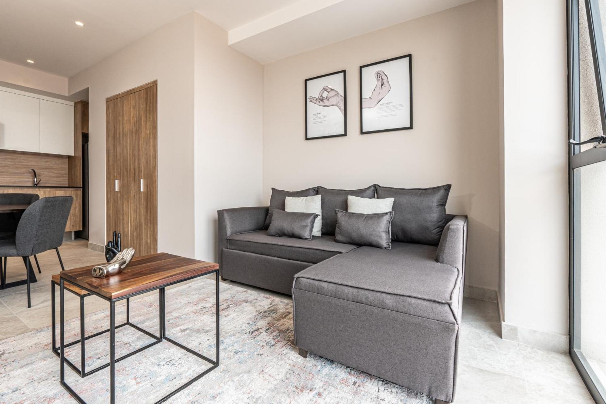 Luxury And Comfort In Gaudalajara 10 Minutes Away From Expo