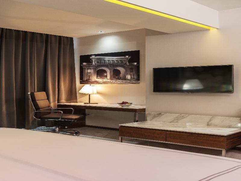 Hotel Krystal Urban 4*