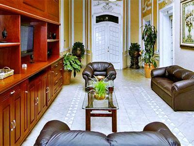 Regis Hotel 3*