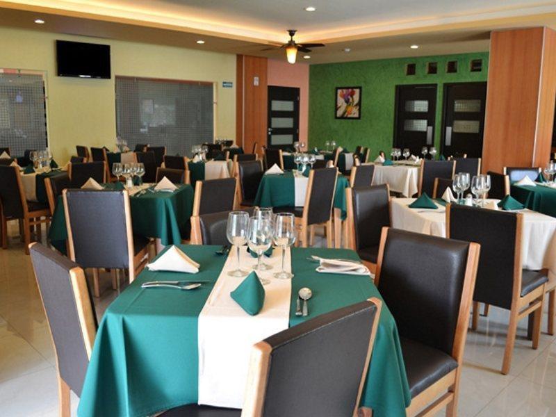 Hostalia Expo&business Class 4* Guadalajara