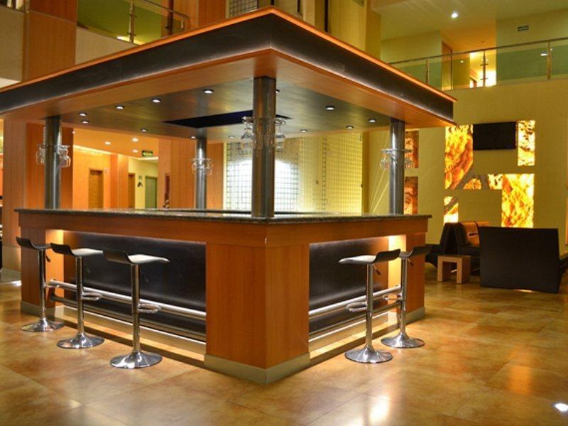 Hostalia Expo&business Class 4*
