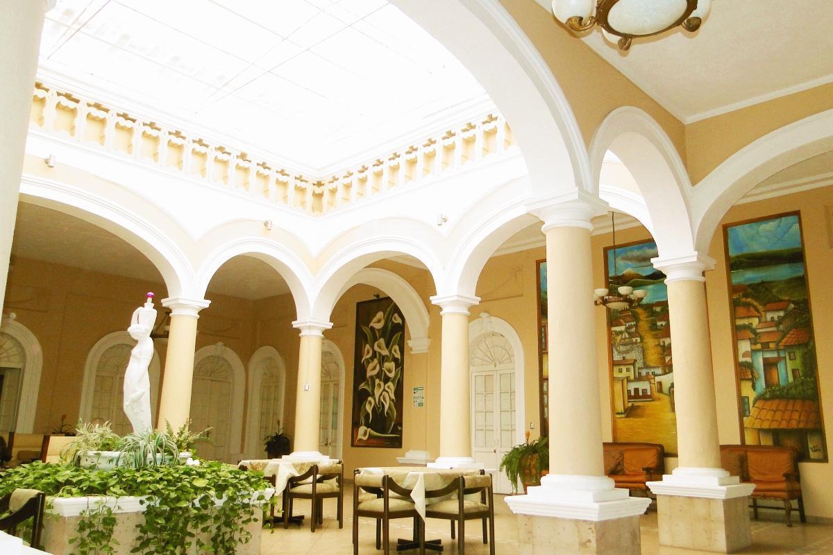 Hotel Regis
