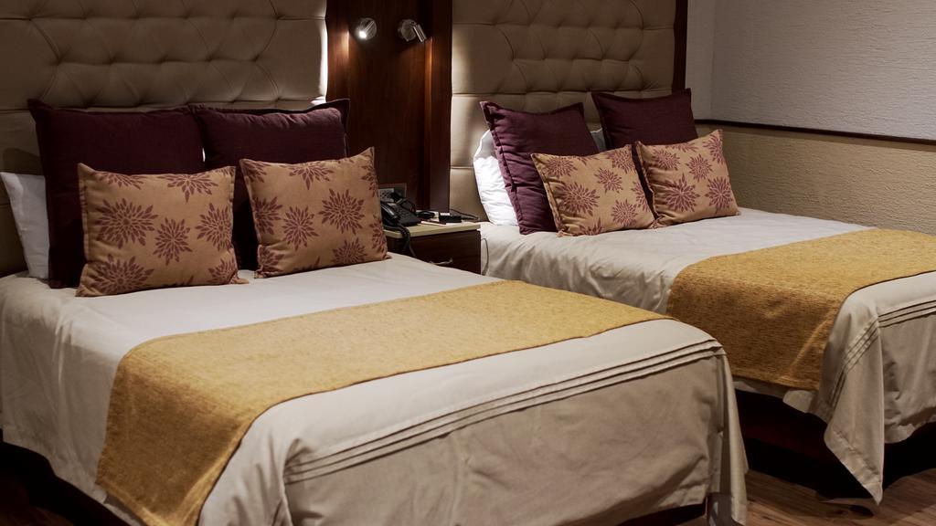 Morales Historical & Colonial Downtown Core 4*