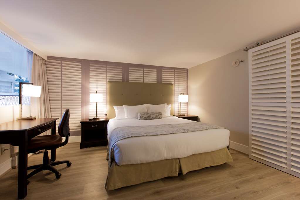 Krystal Urban Hotel