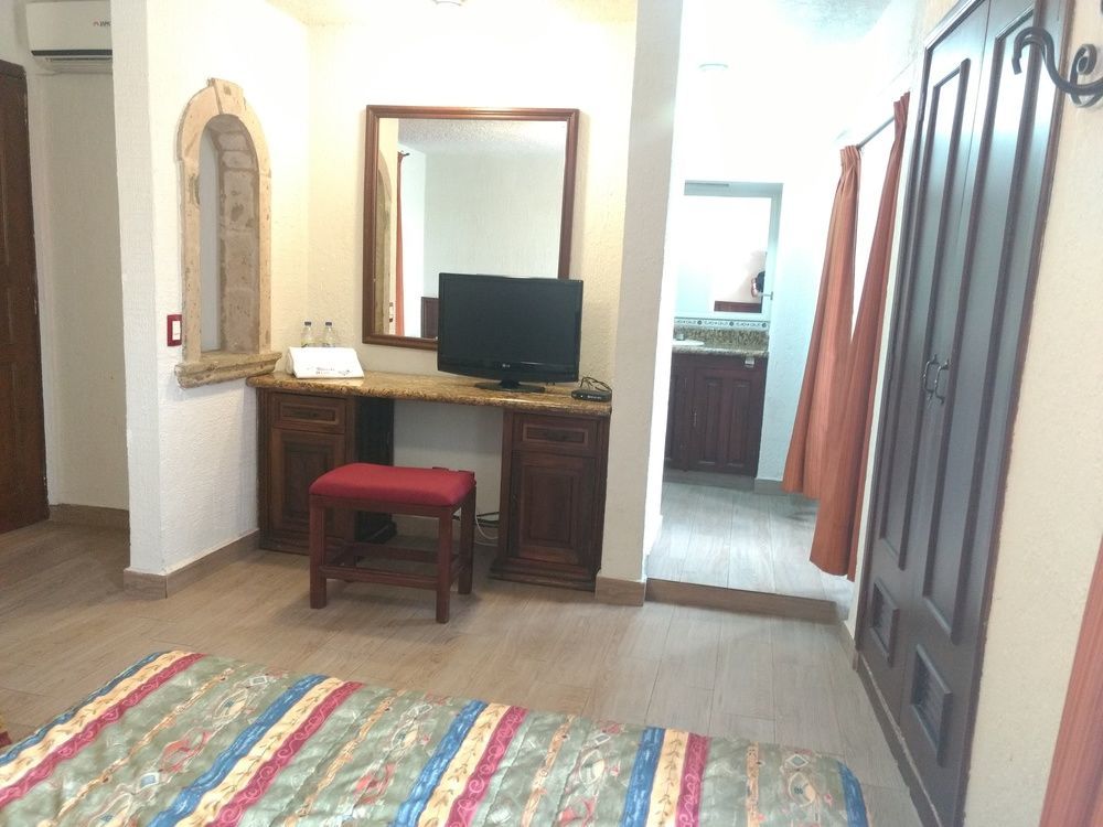 Hotel Don Quijote Plaza - Centro Historico