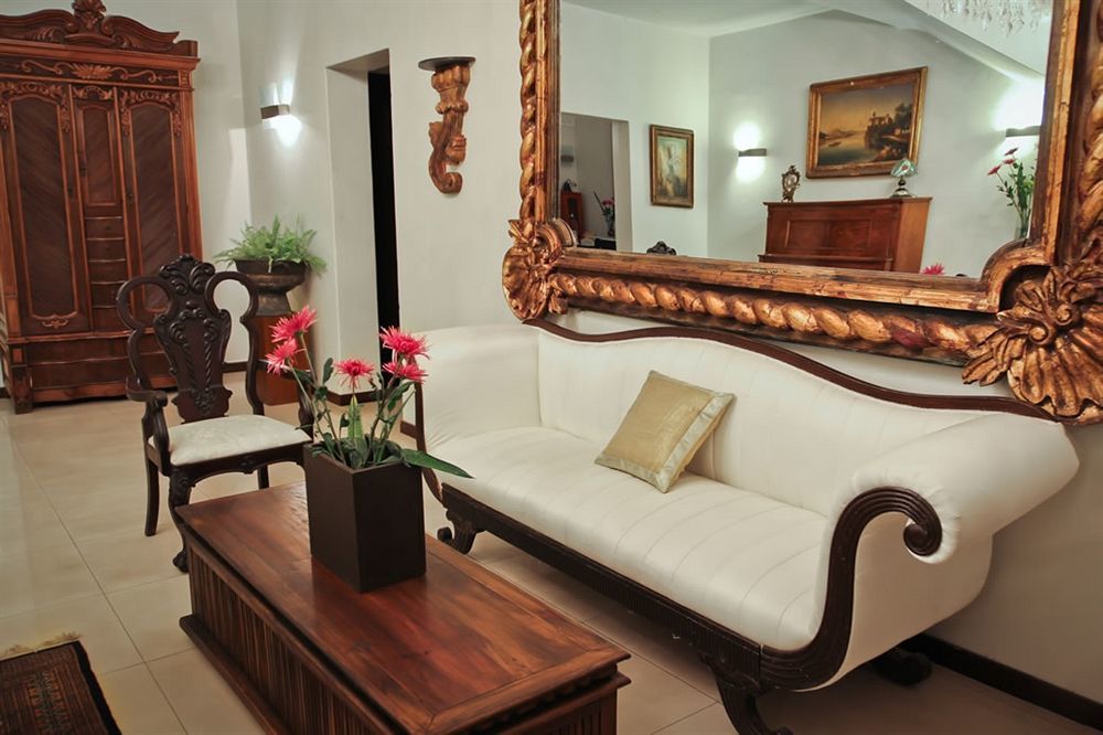 Casa Madonna La Providence Hotel