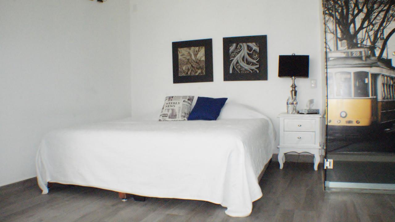 Cozy Loft *london* / Centrico Zapopan *