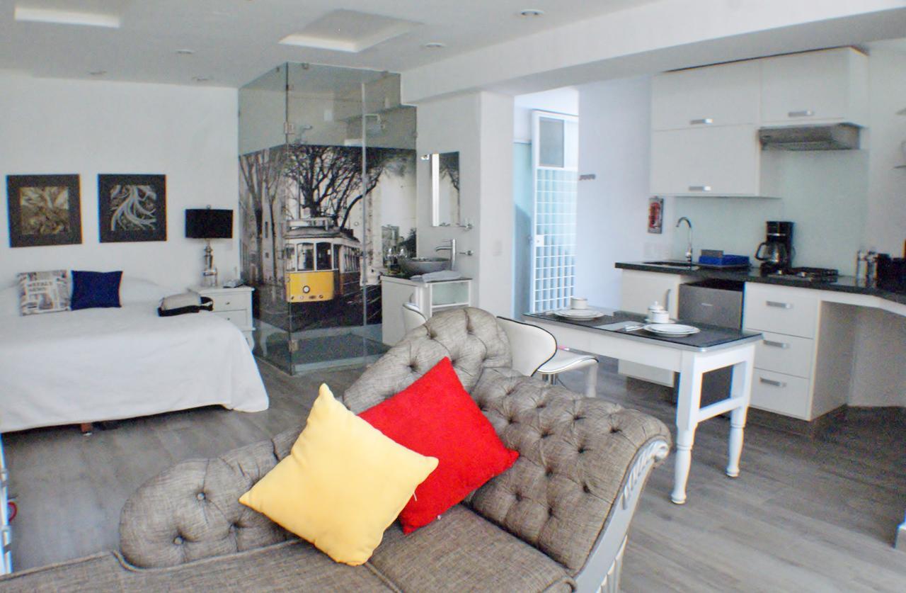 Cozy Loft *london* / Centrico Zapopan *