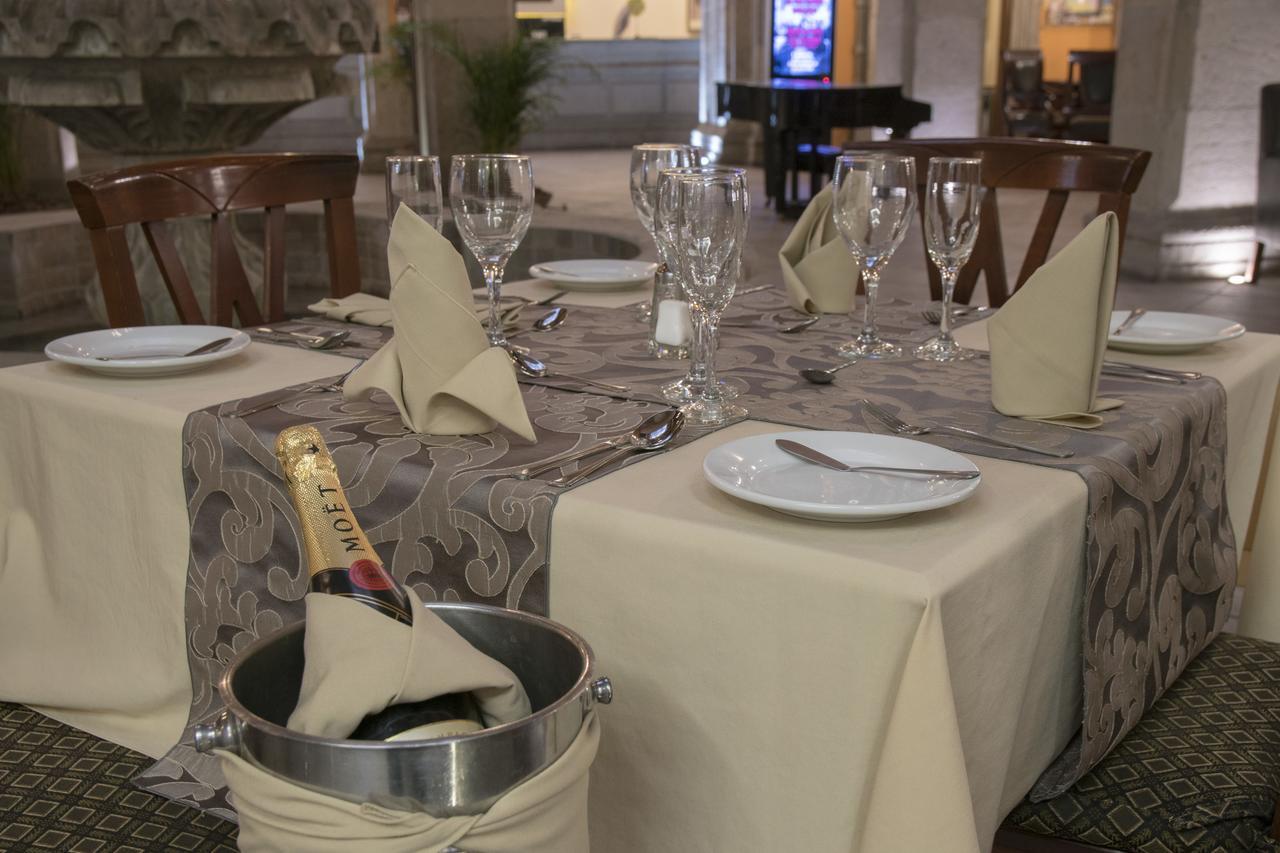 Hotel Morales Historical & Colonial Downtown Core 4*
