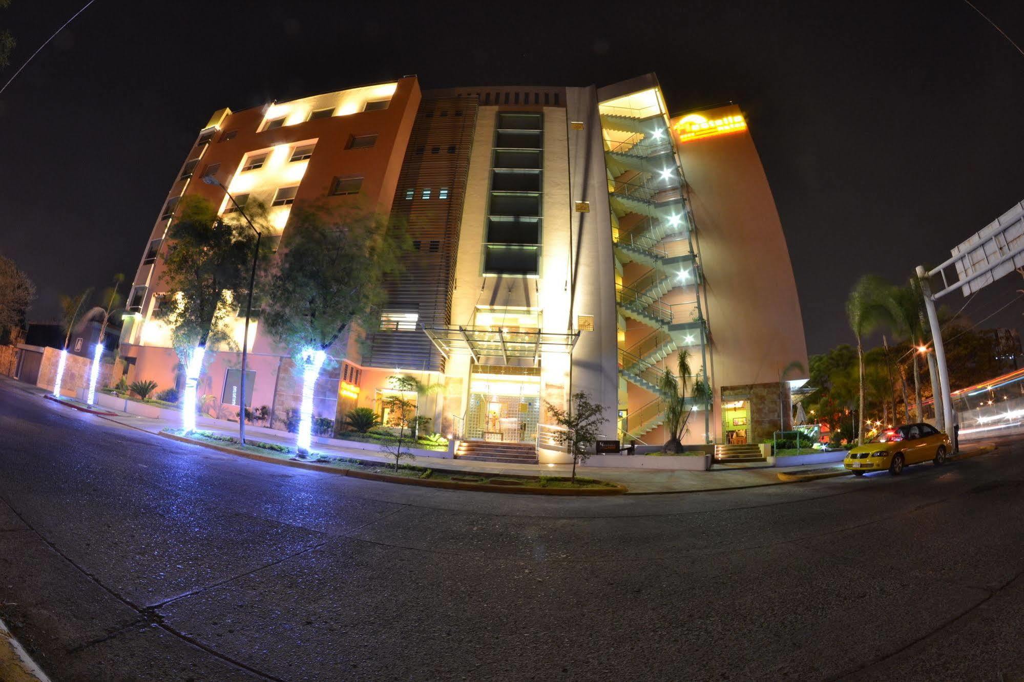 Hostalia Expo&business Class 4*
