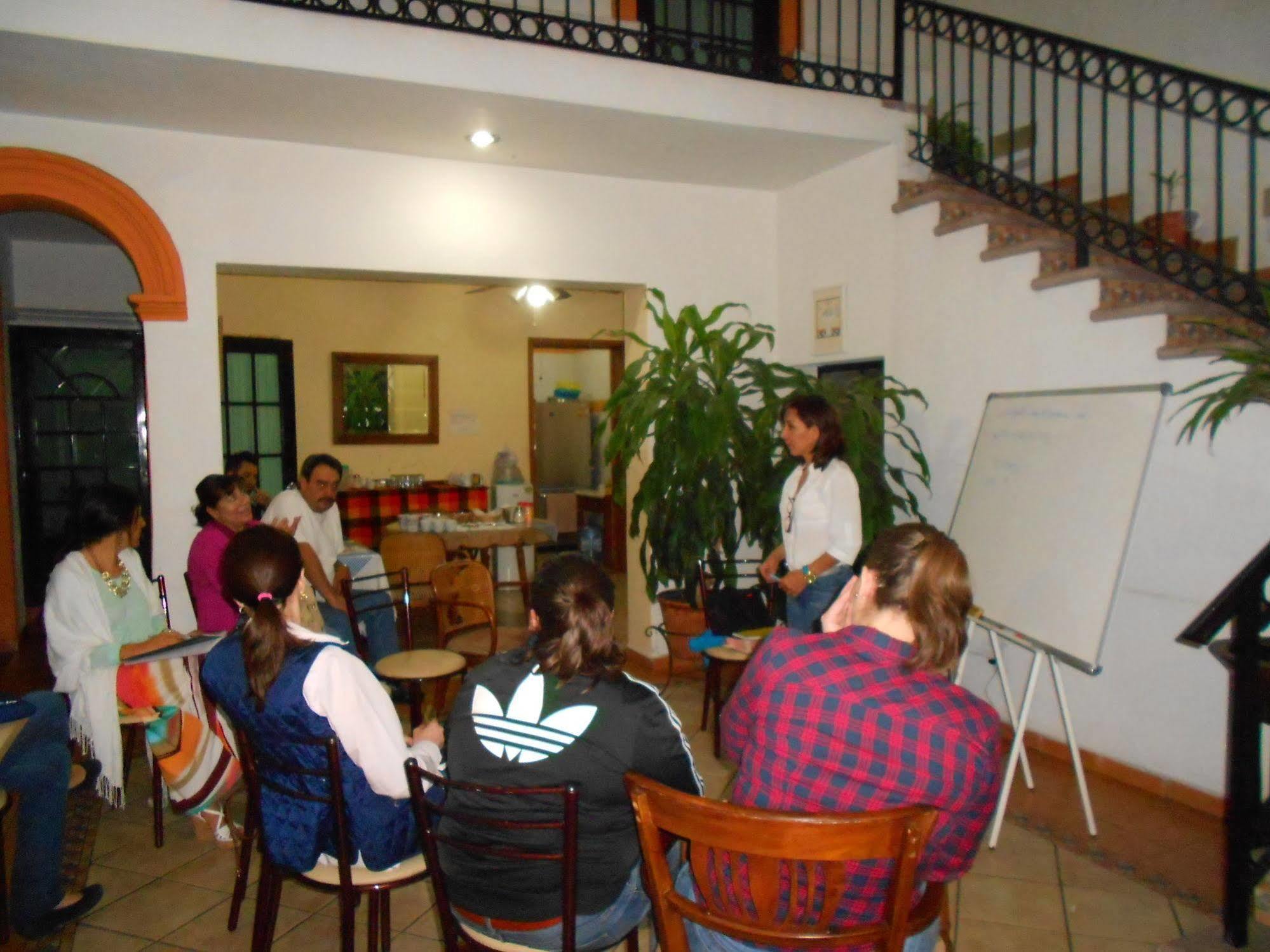 Hotel Oyo Garibaldi Guadalajara