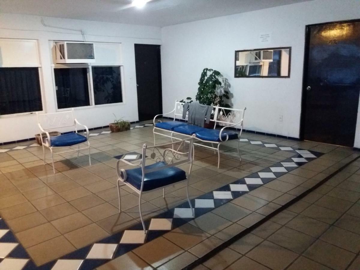Hotel Junto Glorieta La Minerva