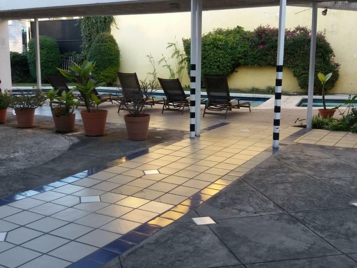 Hotel Junto Glorieta La Minerva