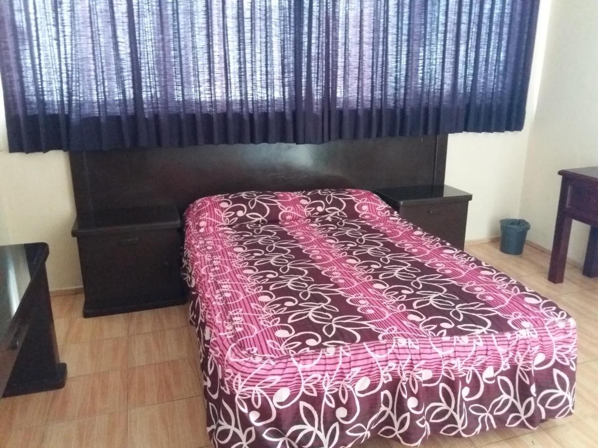 Hotel Junto Glorieta La Minerva 3*