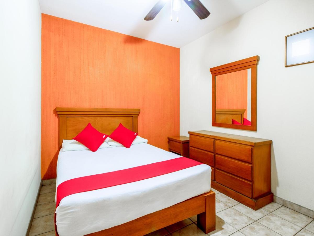 Oyo Garibaldi Hotel 2*