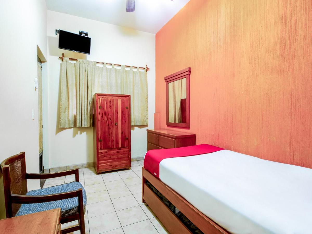 Oyo Garibaldi Hotel
