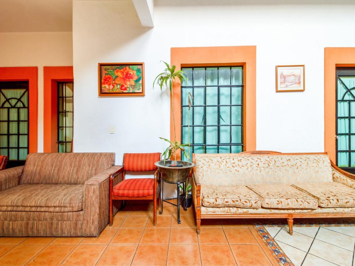 Hotel Oyo Garibaldi