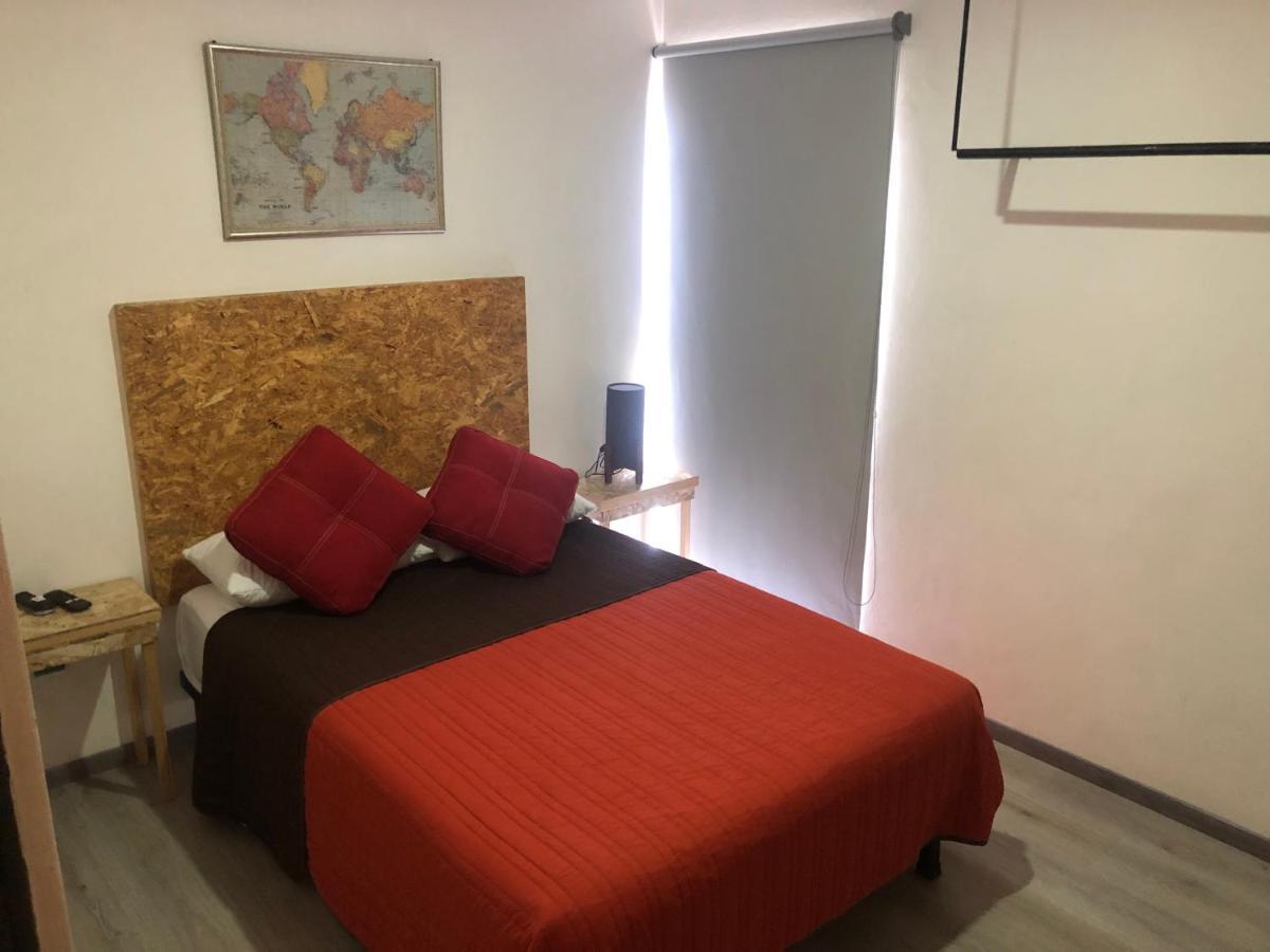 Hostal Hidalgo *