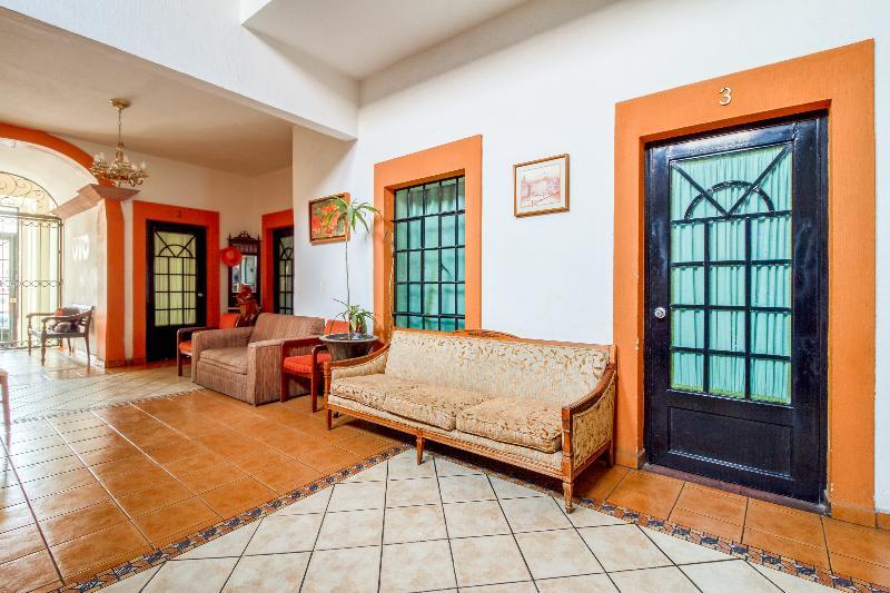 Oyo Garibaldi Hotel 2*