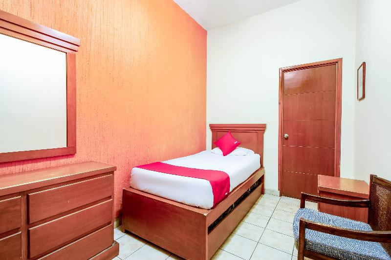 Oyo Garibaldi Hotel 2*