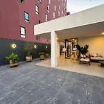 Cozy Apartment Close To The Telmex Auditorium